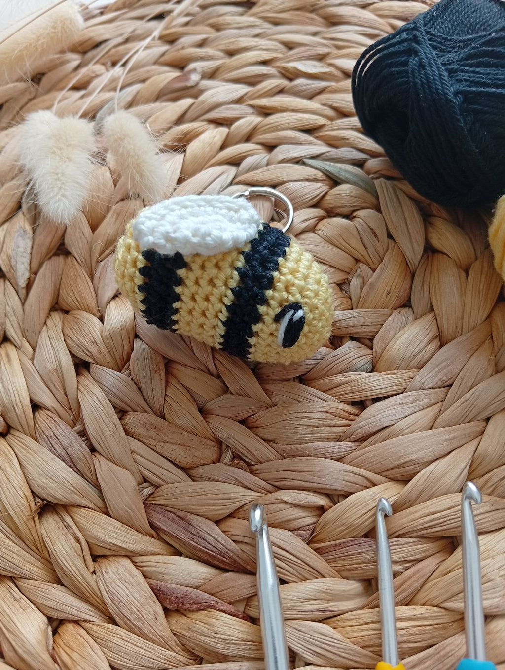 Summer - L'abeille porte clé 🐝